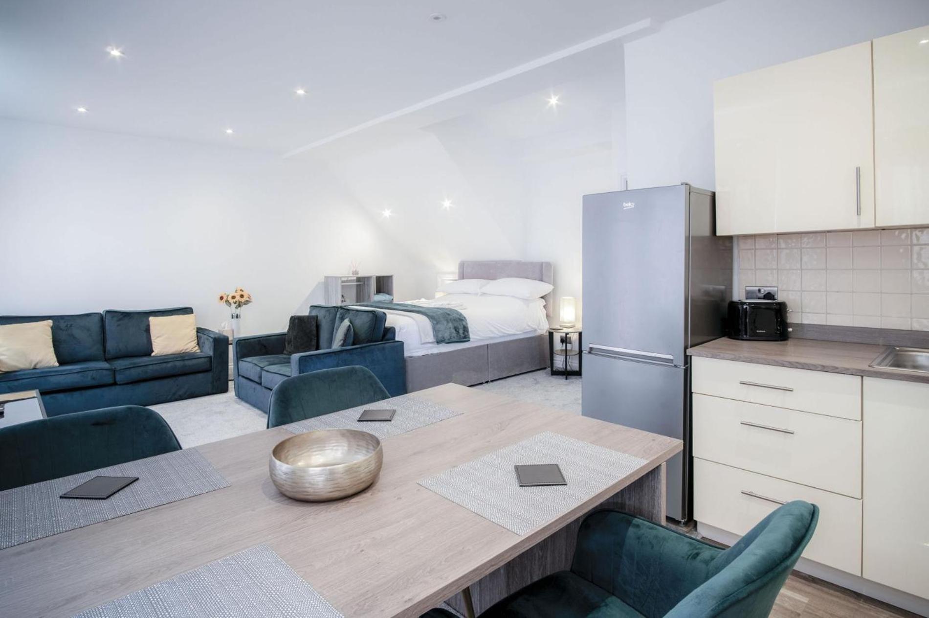 The Penthouse - 1 Bedroom Apartment - Ocean Breeze Port-Eynon Dış mekan fotoğraf